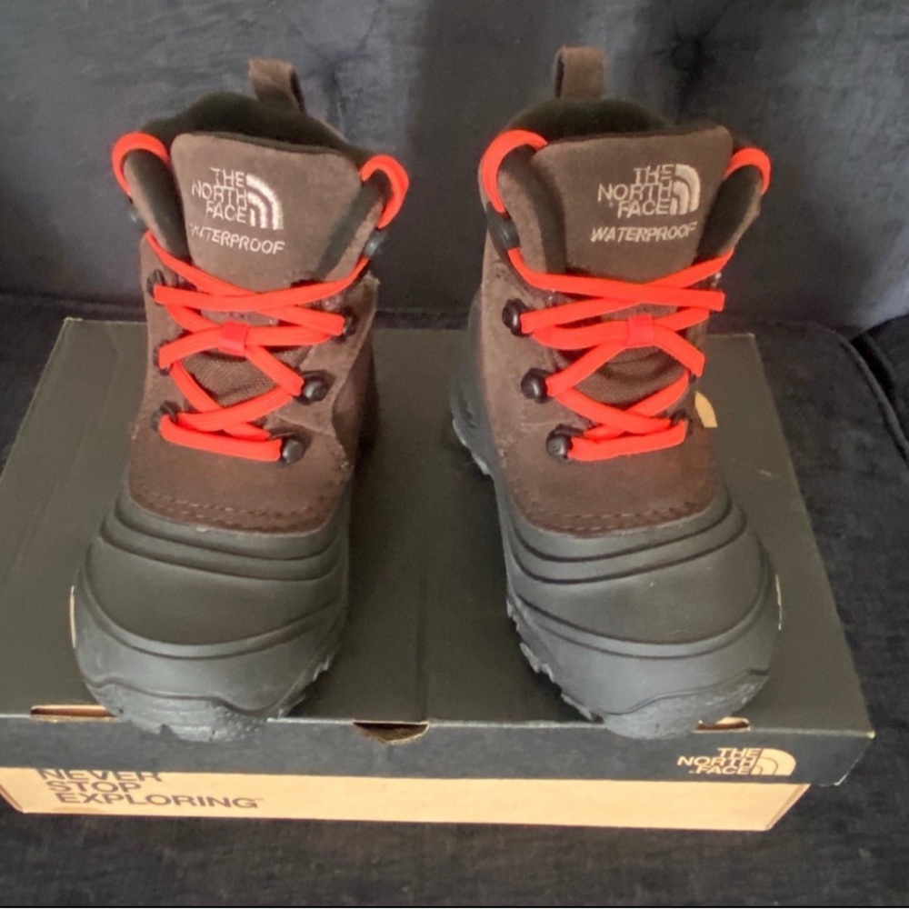 Boys The North Face Winter Boots